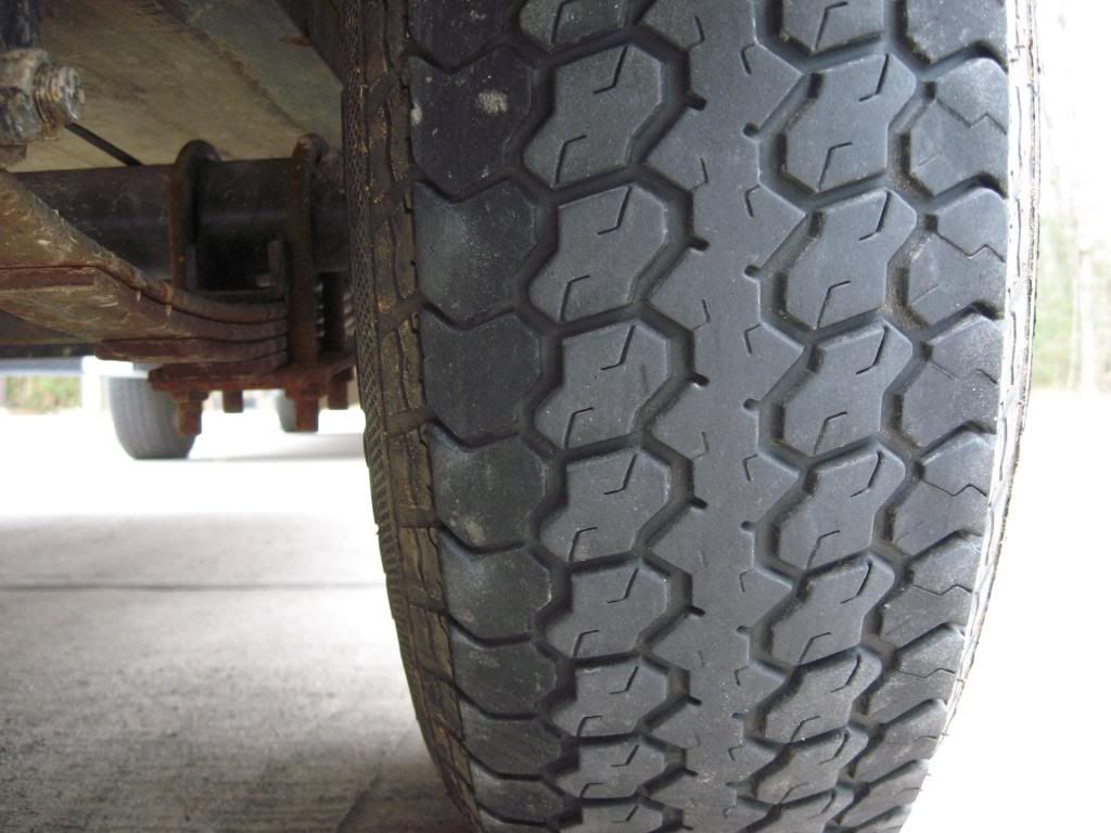 Odd utility trailer tire wear